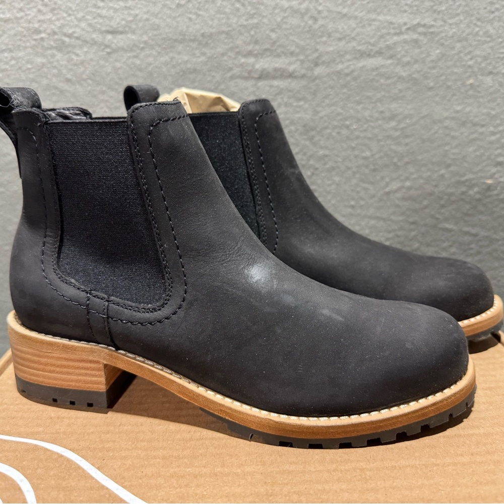Patina by Portland Leather Black Chelsea Boots NWT